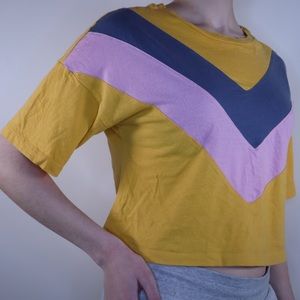 Wide sleeve crew neck 80s style striped cropped tee shirt